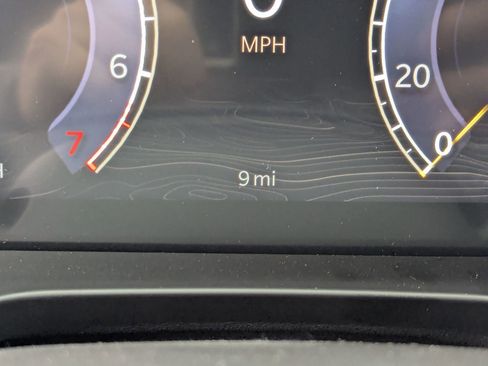 New 2025 Jeep Grand Cherokee L Altitude image 13