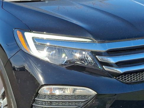 Used 2018 Honda Pilot Elite image 9