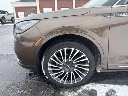 Used 2022 Lincoln Corsair Reserve w/ Sport Package image 21