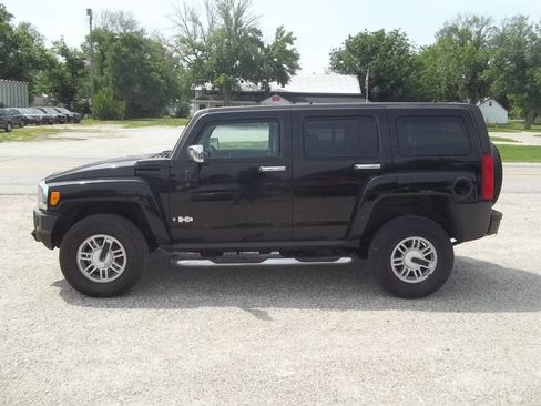 Used 2006 HUMMER H3 AWD/4WD image 1