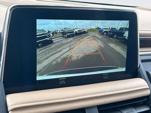 Used 2024 Chevrolet Tahoe Premier image 36