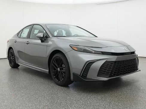 New 2026 Toyota Camry SE FWD image 29