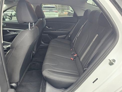 Used 2021 Hyundai Elantra SEL w/ Convenience Package image 22