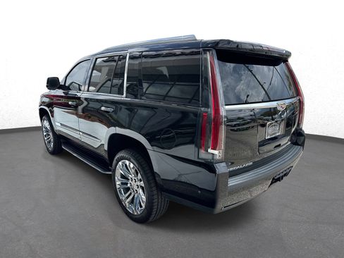Used 2018 Cadillac Escalade Premium Luxury w/ LPO, Radiant Package RWD image 5