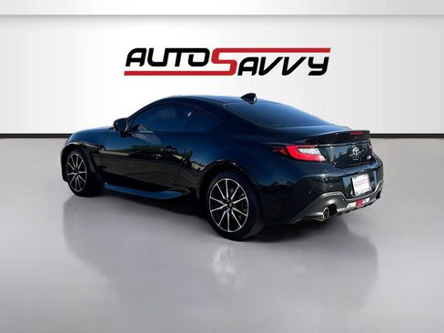 Used 2023 Toyota GR86 w/ ALL Weather Mat Package (TMS) RWD image 5