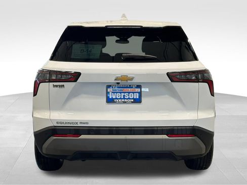 Used 2026 Chevrolet Equinox LT AWD/4WD image 6