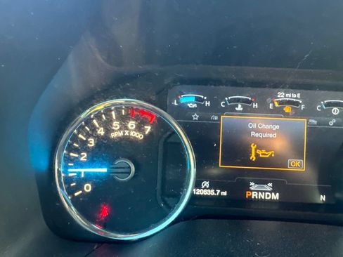 Used 2019 Ford F150 King Ranch w/ Equipment Group 601A Luxury AWD/4WD image 11
