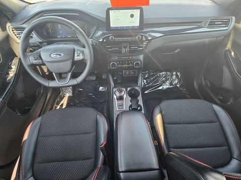 Used 2025 Ford Escape ST-Line AWD/4WD image 8