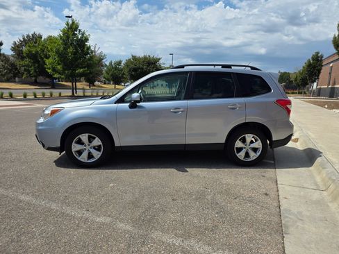 Used 2015 Subaru Forester 2.5i Limited AWD/4WD image 4