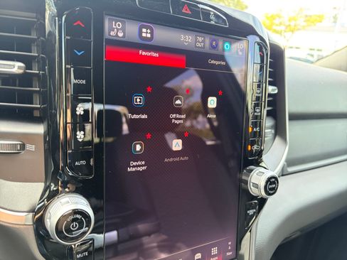 New 2026 RAM 2500 Big Horn AWD/4WD image 17