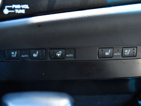 Used 2023 Lexus ES 300h w/ Premium Package FWD image 27