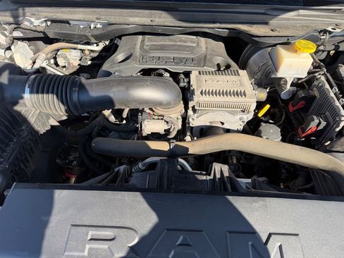 Used 2021 RAM 1500 Laramie image 33