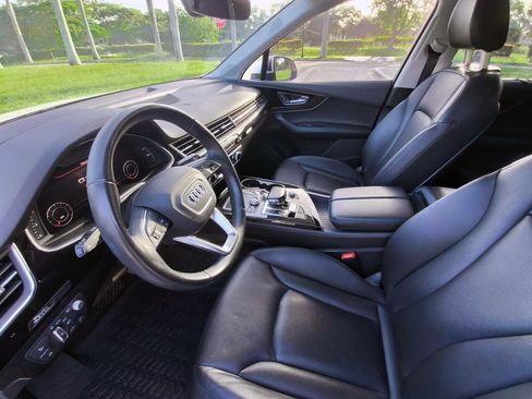 Used 2019 Audi Q7 3.0T Prestige AWD/4WD image 7