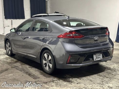 Used 2019 Hyundai Ioniq Plug-In Hybrid image 4