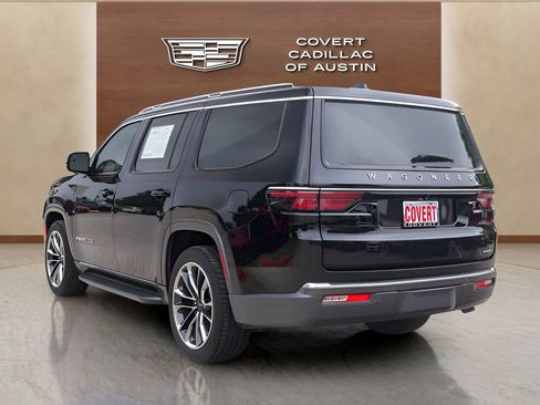 Used 2022 Jeep Wagoneer Series II w/ Convenience Group I RWD image 3