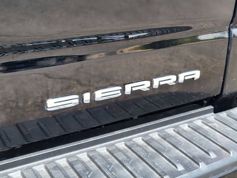 Used 2024 GMC Sierra 1500 Denali Ultimate AWD/4WD image 8