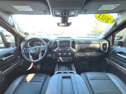 Used 2021 GMC Sierra 2500 Denali w/ Denali Ultimate Package image 24