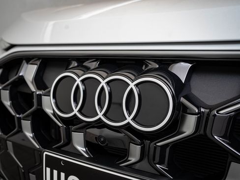 New 2025 Audi Q5 Premium Plus image 3