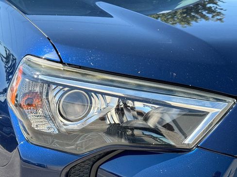 Used 2020 Toyota 4Runner SR5 Premium w/ Moonroof Package RWD image 38