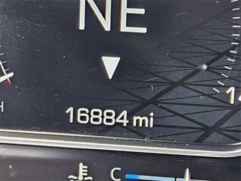 Used 2024 GMC Sierra 1500 SLT w/ SLT Premium Plus Package image 30