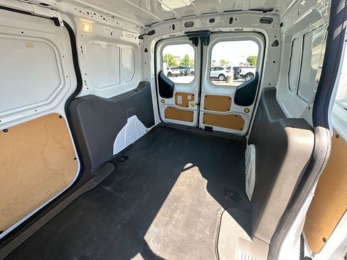 Certified 2019 Ford Transit Connect XL FWD image 4