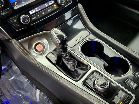 Used 2018 Nissan Maxima 3.5 SV FWD image 17