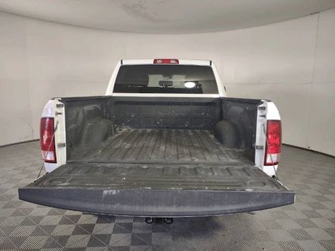 Used 2022 RAM 1500 Tradesman w/ Chrome Appearance Group image 7