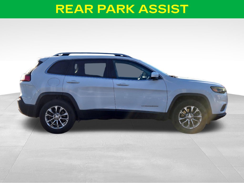 Used 2020 Jeep Cherokee Latitude Plus w/ Cold Weather Group AWD/4WD image 14