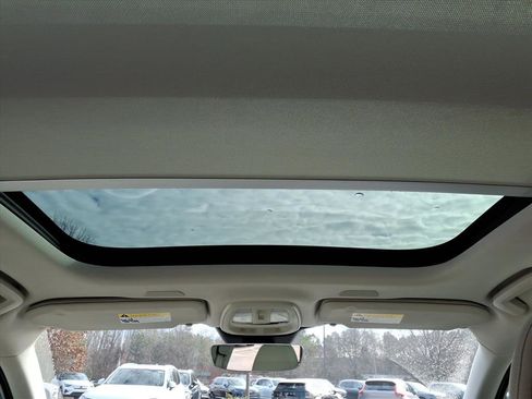 Used 2022 Volvo S90 B6 Inscription w/ Advanced Package image 15