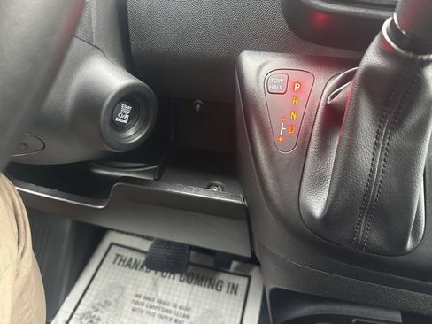 Used 2024 RAM ProMaster 2500 FWD image 21