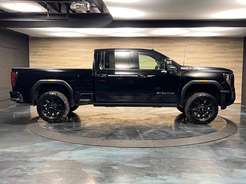 Used 2024 GMC Sierra 2500 AT4 w/ AT4 Premium Plus Package image 31