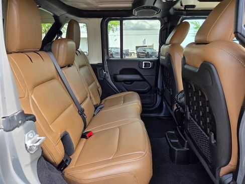 Used 2020 Jeep Wrangler Unlimited Rubicon AWD/4WD image 21