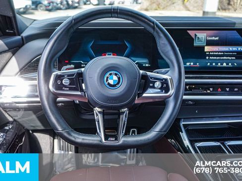 Used 2025 BMW i7 eDrive50 w/ M Sport Package RWD image 28