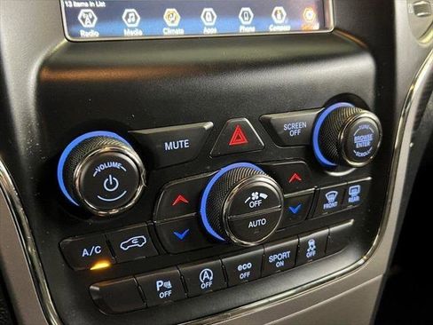 Certified 2020 Jeep Grand Cherokee Laredo image 42