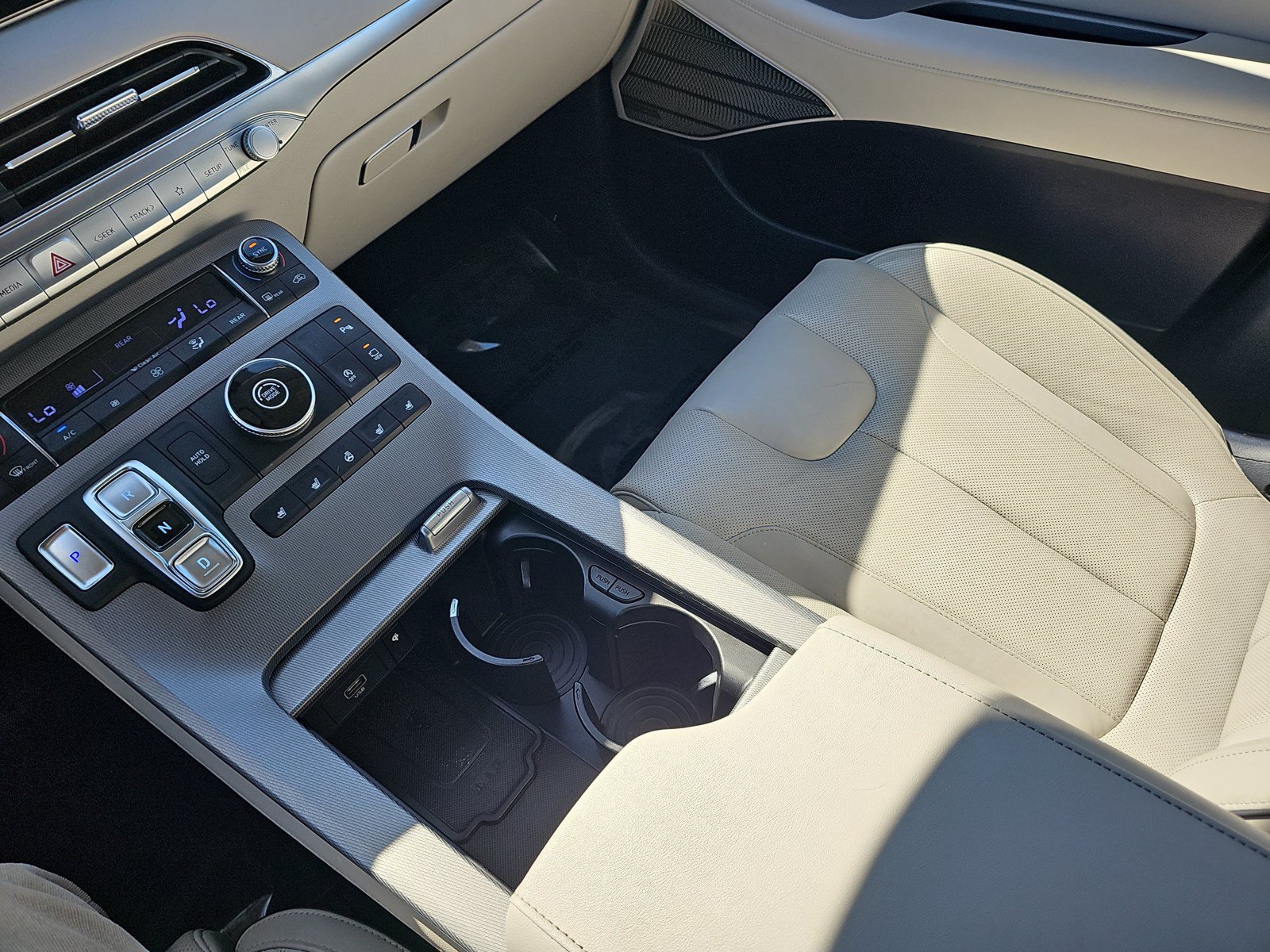 Used 2021 Hyundai Palisade Limited FWD image 22