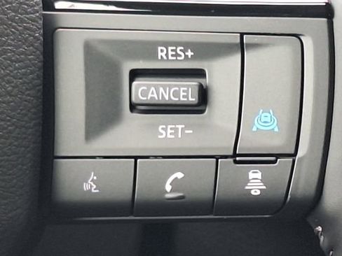 New 2026 Nissan Pathfinder Platinum AWD/4WD image 16