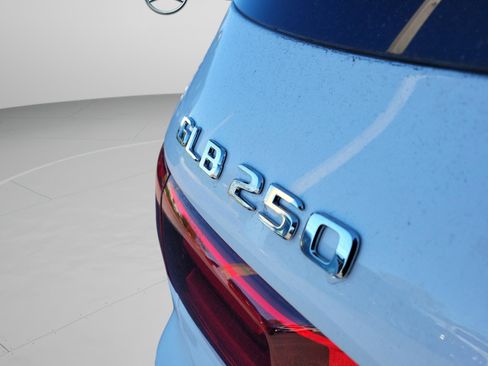 Certified 2025 Mercedes-Benz GLB 250 image 30