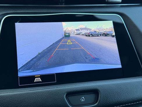 Used 2023 Cadillac XT4 Luxury w/ Driver Awareness Package image 29