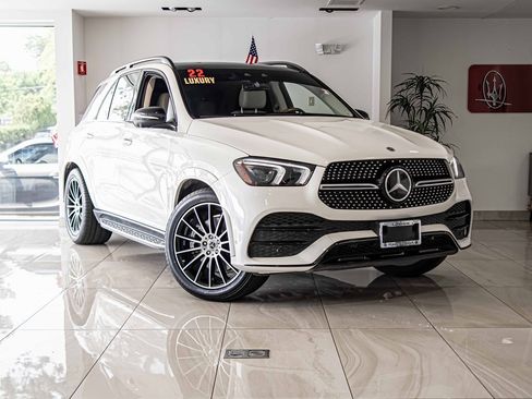 Used 2022 Mercedes-Benz GLE 450 4MATIC w/ Revised AMG Line Exterior image 5