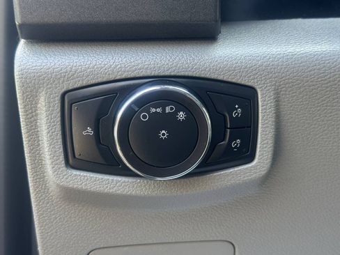 Used 2018 Ford F250 XL w/ Power Equipment Group AWD/4WD image 21
