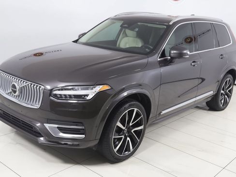 Used 2024 Volvo XC90 B6 Plus w/ Protection Package Premier image 24