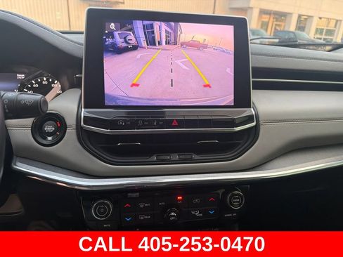 Used 2022 Jeep Compass Limited AWD/4WD image 12