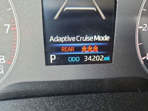 Used 2023 Toyota Corolla Cross LE image 16