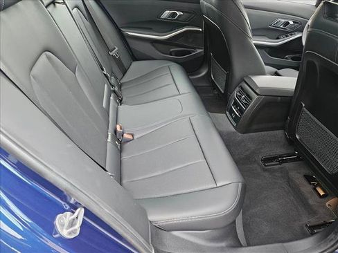 Used 2023 BMW 330i Sedan w/ Parking Assistance Package image 20