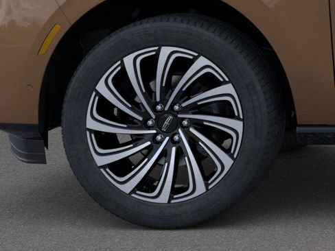New 2026 Lincoln Navigator Black Label AWD/4WD image 19