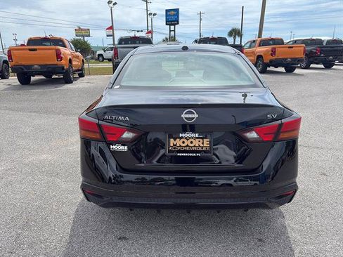 Used 2024 Nissan Altima 2.5 SV image 7