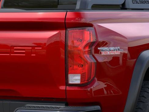 New 2026 Chevrolet Colorado Trail Boss w/ Midnight Edition AWD/4WD image 35