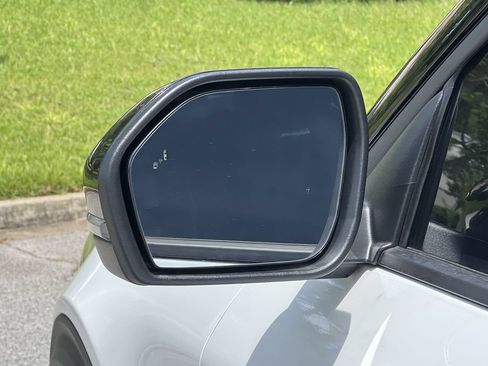 New 2026 Ford Explorer Platinum w/ LUX Leather Package AWD/4WD image 27