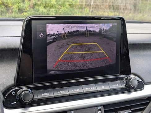 Used 2024 Kia Forte LXS image 19