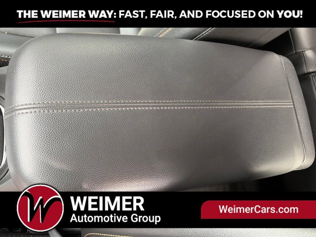 Used 2023 Chevrolet Equinox Premier AWD/4WD image 38